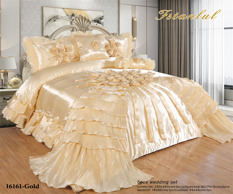 Wedding bedspread sets