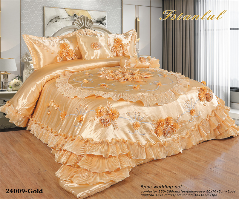 Wedding bedspread sets