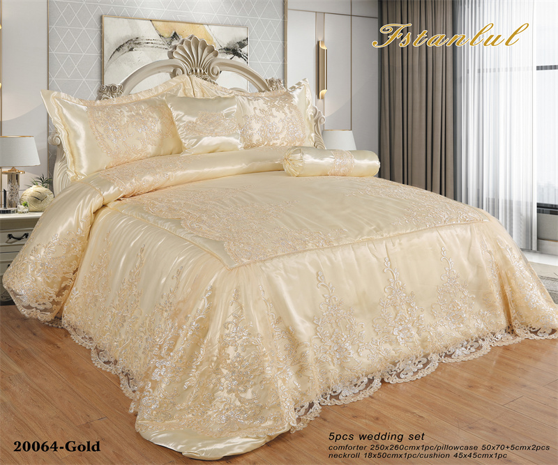 Wedding bedspread sets